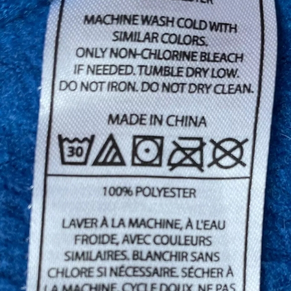 M&M's Colorful Character Blanket - Picture 5 of 6